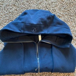 Lululemon Women’s Scuba Hoodie Size 8